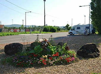 Aire de service de camping car - POUGUES-LES-EAUX