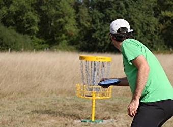 Disc Golf - NEVERS