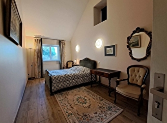 Les Métairies - La chambre cathédrale - POUGUES-LES-EAUX