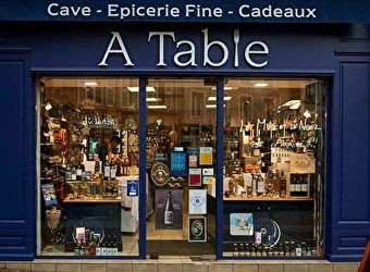 A Table - NEVERS
